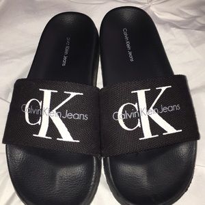 CALVIN KLEIN slide sandals
